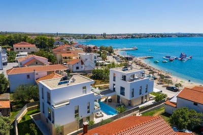 /international/hr/vrsi-split-dalmatia-county-120084495102/