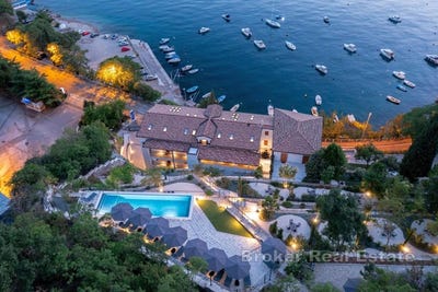 /international/hr/opatija-zagreb-county-310107219639/