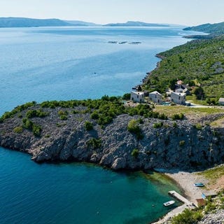 /international/hr/karlobag-lika-senj-county-310107917035/