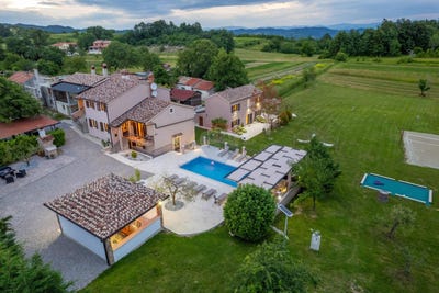 /international/hr/pican-istria-county-310097750040/