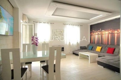 /international/hr/makarska-split-dalmatia-county-120092378794/