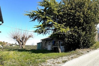 /international/hr/buje-istria-county-310106714976/