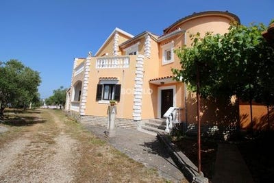 /international/hr/preko-zadar-county-120090893375/