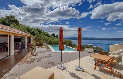 /international/hr/omis-split-dalmatia-county-310108762457/?lang=it