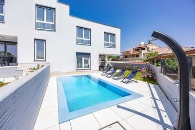 /international/hr/medulin-istria-county-310108530897/