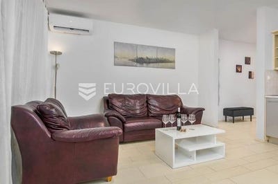 /international/hr/crikvenica-primorje-gorski-kotar-county-310099466204/