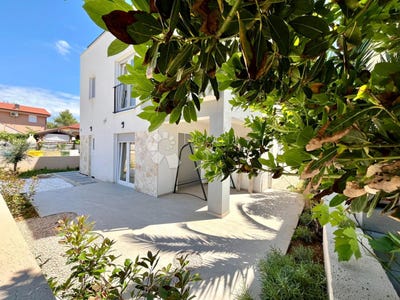 /international/hr/vir-vir-zadar-county-310099343988/