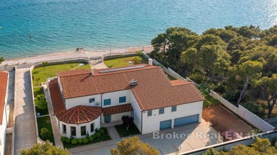/international/hr/sibenik-bjelovar-bilogora-county-310107219456/
