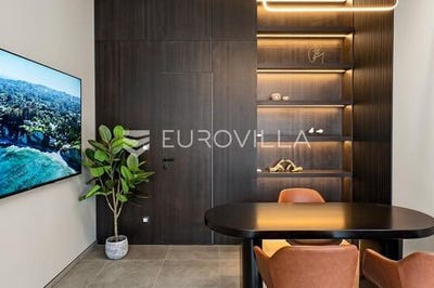 /international/hr/split-split-dalmatia-county-310108375509/