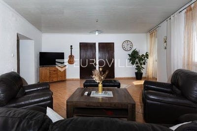 /international/hr/rijeka-primorje-gorski-kotar-county-310098773069/