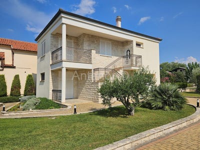 /international/hr/vrsi-zadar-county-310108245446/
