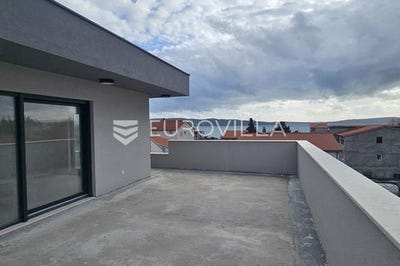 /international/hr/split-split-dalmatia-county-310102067058/