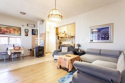 /international/hr/vodice-sibenska-ulica-310107621948/