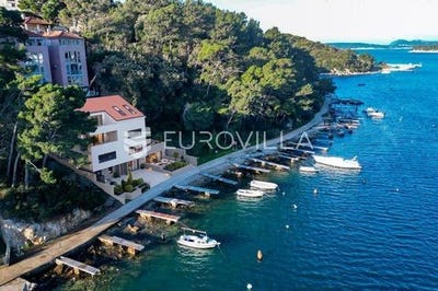 /international/hr/dubrovnik-dubrovnik-neretva-county-120097794587/