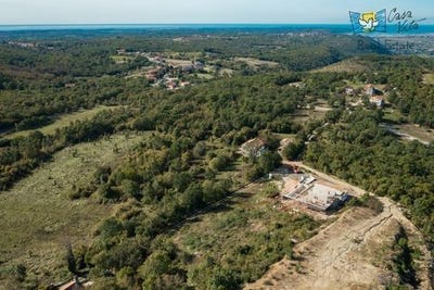 /international/hr/buje-istria-county-310104802346/