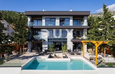 /international/hr/starigrad-split-dalmatia-county-310106488629/