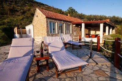 /international/hr/bol-split-dalmatia-county-120091070324/
