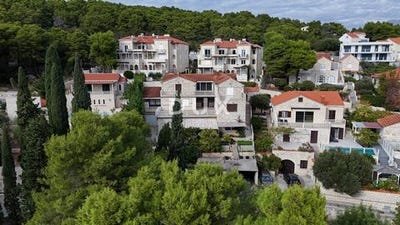 /international/hr/selca-split-dalmatia-county-310103179267/
