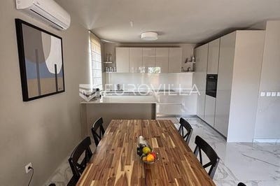 /international/hr/pula-istria-county-310108289633/