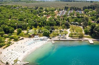/international/hr/novigrad-istria-county-120092947455/