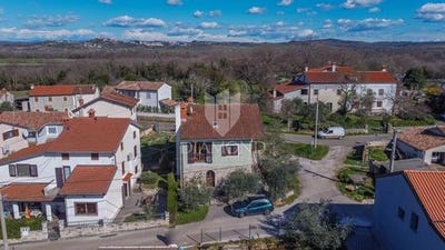 /international/hr/buje-istria-county-310106579211/