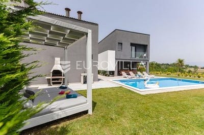/international/hr/zadar-zadar-county-120094445573/