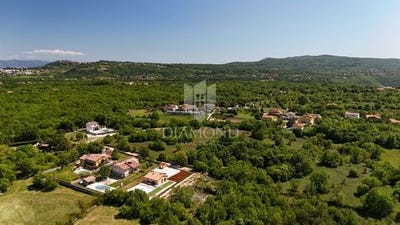 /international/hr/labin-istria-county-310107621954/