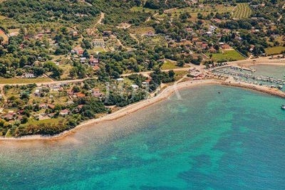 /international/hr/vodnjan-istria-county-310108779209/