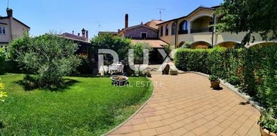 /international/hr/novigrad-istria-county-310106192421/