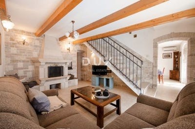 /international/hr/kanfanar-istria-county-310106054959/