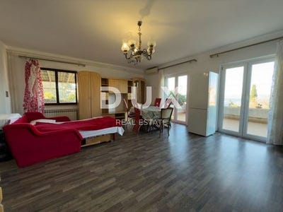 /international/hr/novi-vinodolski-primorje-gorski-kotar-county-310106221902/