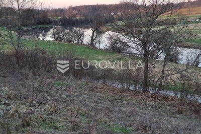 /international/hr/karlovac-karlovac-county-310105820834/