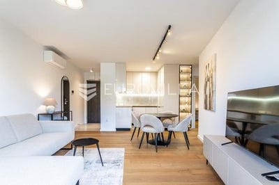 /international/hr/split-split-dalmatia-county-310107190562/