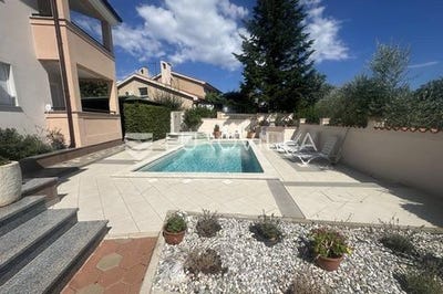 /international/hr/pula-istria-county-310100795616/