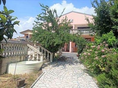 /international/hr/pula-istria-county-120090897341/