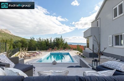 /international/hr/split-okolica-split-dalmatia-county-310106428812/