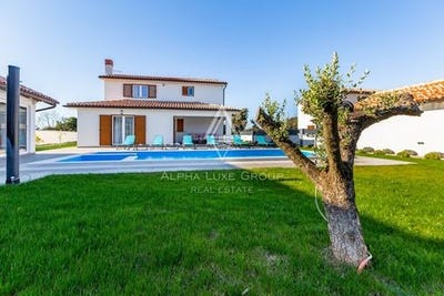 /international/hr/liznjan-istria-county-310100363320/