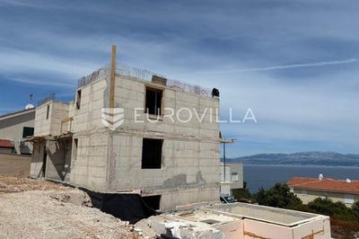 /international/hr/brac-split-dalmatia-county-310103044214/