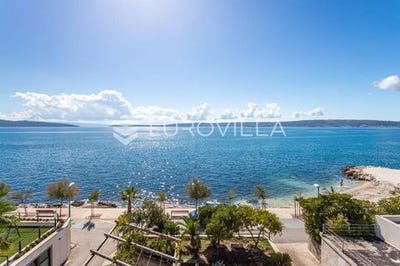 /international/hr/split-split-dalmatia-county-310102570947/