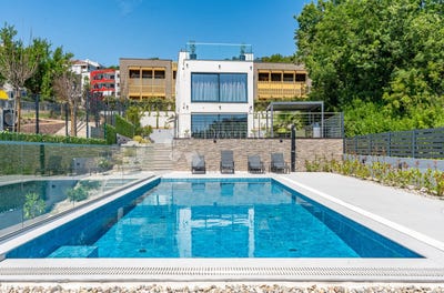 /international/hr/kostrena-primorje-gorski-kotar-county-310100886902/?lang=en