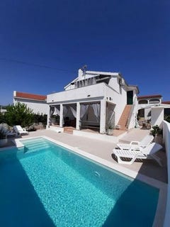 /international/hr/sibenik-sibenska-ulica-310106488305/