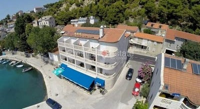/international/hr/omis-split-dalmatia-county-120098079380/