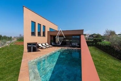 /international/hr/novigrad-istria-county-310100362957/