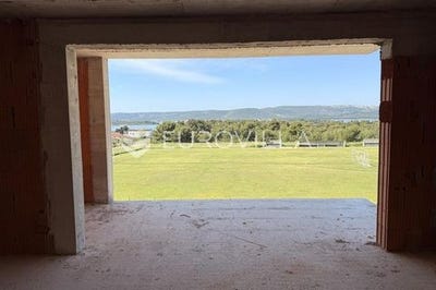 /international/hr/zadar-zadar-county-310107649334/