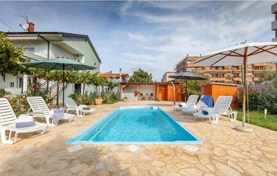 /international/hr/pula-istria-county-310100555770/