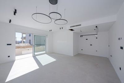 /international/hr/kastel-luksic-split-dalmatia-county-310106632306/