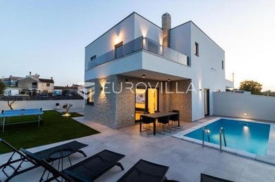 /international/hr/pula-istria-county-310105946826/