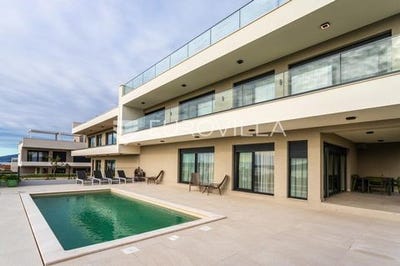 /international/hr/split-split-dalmatia-county-310104806282/