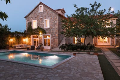 /international/hr/stari-grad-split-dalmatia-county-310106685910/
