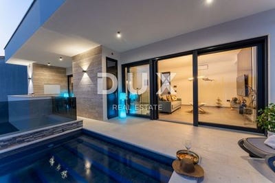 /international/hr/vrsi-split-dalmatia-county-120094022310/